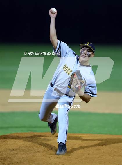 Thumbnail 1 in Bosco Tech vs. Verbum Dei photogallery.