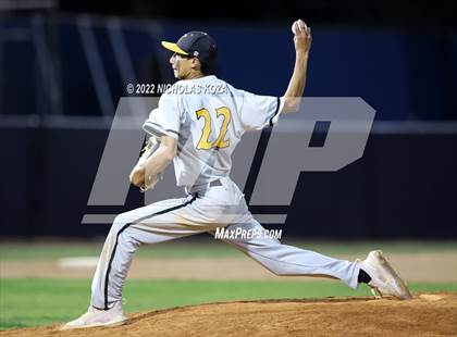 Thumbnail 2 in Bosco Tech vs. Verbum Dei photogallery.