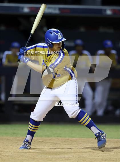 Thumbnail 3 in Bosco Tech vs. Verbum Dei photogallery.