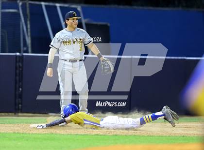 Thumbnail 3 in Bosco Tech vs. Verbum Dei photogallery.