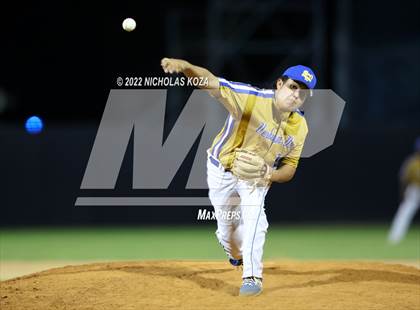 Thumbnail 2 in Bosco Tech vs. Verbum Dei photogallery.