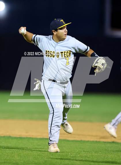 Thumbnail 3 in Bosco Tech vs. Verbum Dei photogallery.