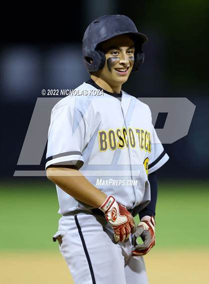 Thumbnail 3 in Bosco Tech vs. Verbum Dei photogallery.