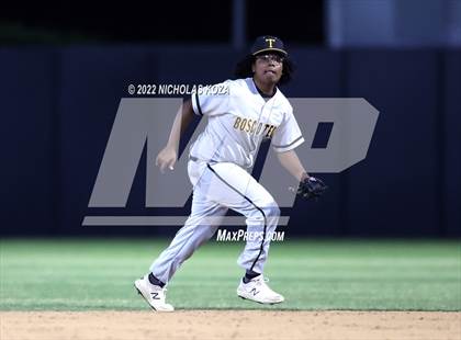 Thumbnail 2 in Bosco Tech vs. Verbum Dei photogallery.