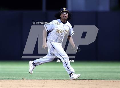 Thumbnail 3 in Bosco Tech vs. Verbum Dei photogallery.