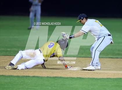 Thumbnail 2 in Bosco Tech vs. Verbum Dei photogallery.