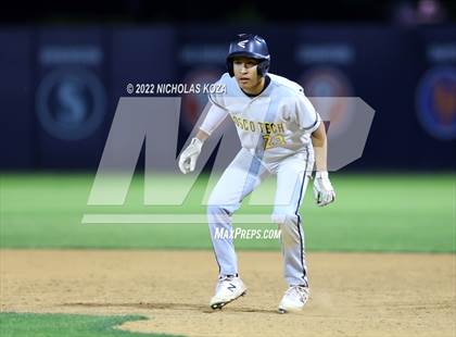 Thumbnail 1 in Bosco Tech vs. Verbum Dei photogallery.