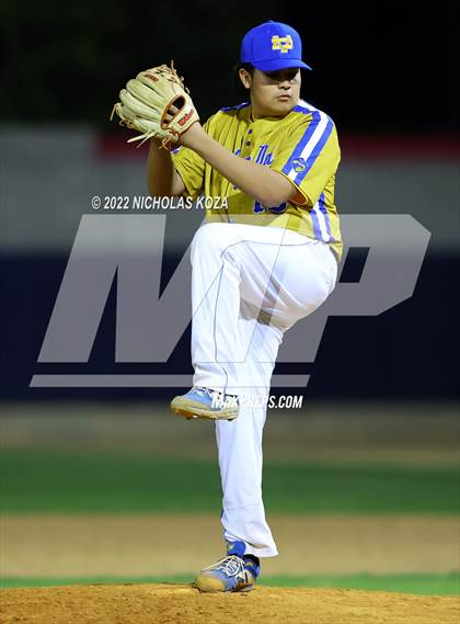 Thumbnail 3 in Bosco Tech vs. Verbum Dei photogallery.