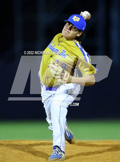 Thumbnail 3 in Bosco Tech vs. Verbum Dei photogallery.