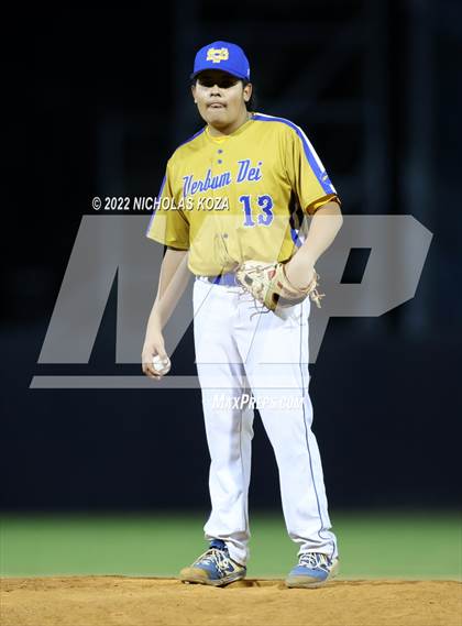 Thumbnail 3 in Bosco Tech vs. Verbum Dei photogallery.