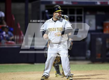 Thumbnail 1 in Bosco Tech vs. Verbum Dei photogallery.