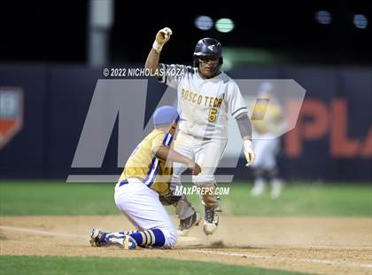 Thumbnail 2 in Bosco Tech vs. Verbum Dei photogallery.