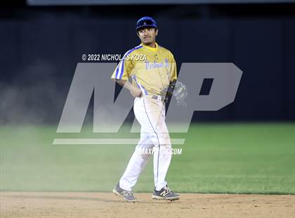 Thumbnail 3 in Bosco Tech vs. Verbum Dei photogallery.