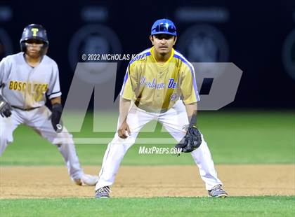 Thumbnail 1 in Bosco Tech vs. Verbum Dei photogallery.