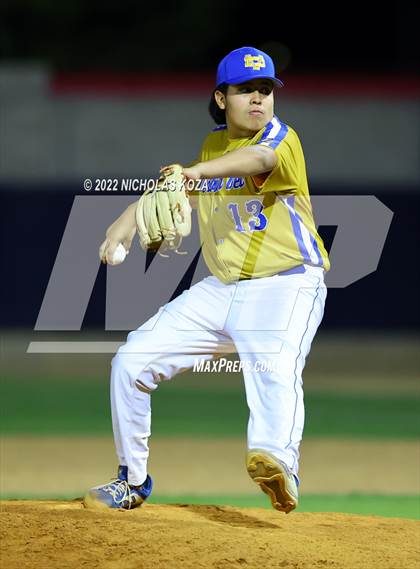 Thumbnail 1 in Bosco Tech vs. Verbum Dei photogallery.