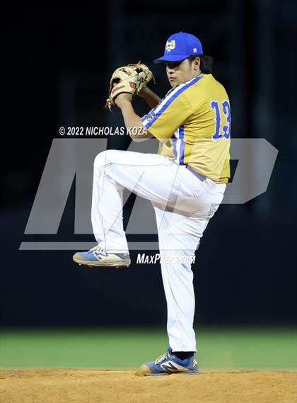 Thumbnail 1 in Bosco Tech vs. Verbum Dei photogallery.