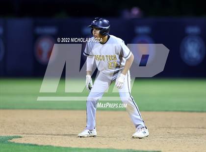 Thumbnail 1 in Bosco Tech vs. Verbum Dei photogallery.