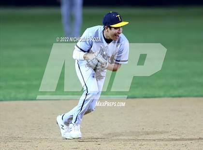 Thumbnail 2 in Bosco Tech vs. Verbum Dei photogallery.