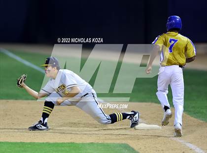 Thumbnail 1 in Bosco Tech vs. Verbum Dei photogallery.