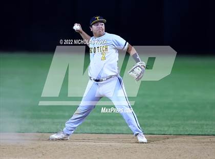Thumbnail 3 in Bosco Tech vs. Verbum Dei photogallery.