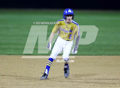 Thumbnail 2 in Bosco Tech vs. Verbum Dei photogallery.
