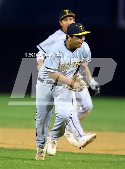 Thumbnail 3 in Bosco Tech vs. Verbum Dei photogallery.