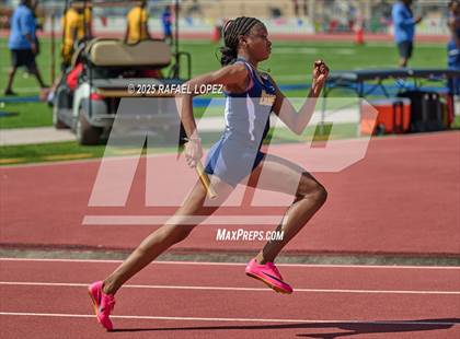 Thumbnail 1 in Panther Relays (4x100M) photogallery.
