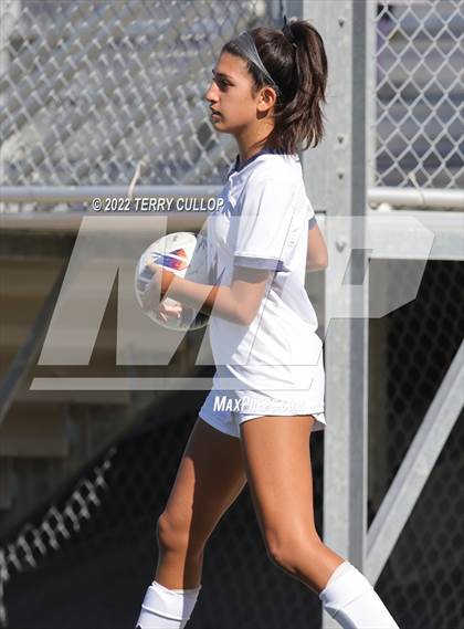 Thumbnail 2 in Waterford vs. Rowland Hall (UHSAA 2A Semifinal) photogallery.
