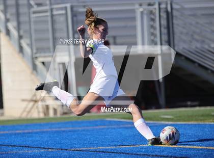 Thumbnail 1 in Waterford vs. Rowland Hall (UHSAA 2A Semifinal) photogallery.