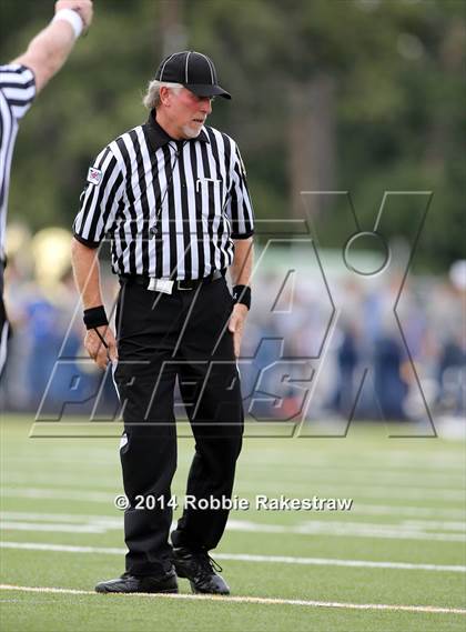 Thumbnail 3 in Grand Saline vs. Frankston photogallery.