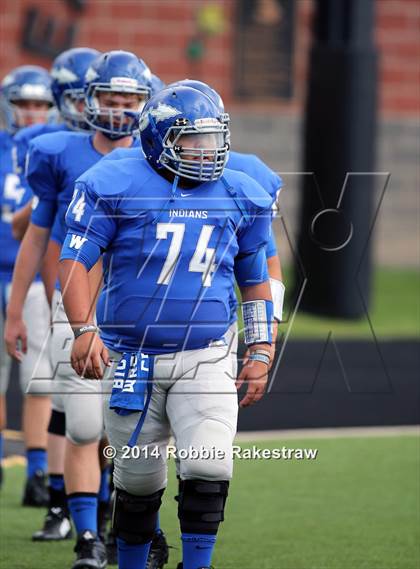 Thumbnail 2 in Grand Saline vs. Frankston photogallery.
