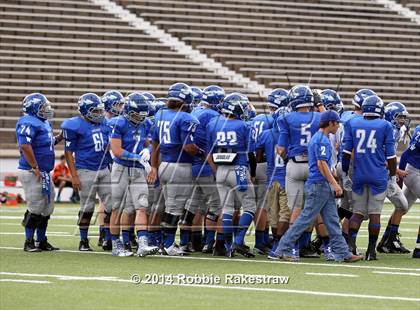 Thumbnail 2 in Grand Saline vs. Frankston photogallery.