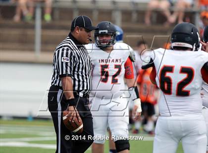 Thumbnail 2 in Grand Saline vs. Frankston photogallery.