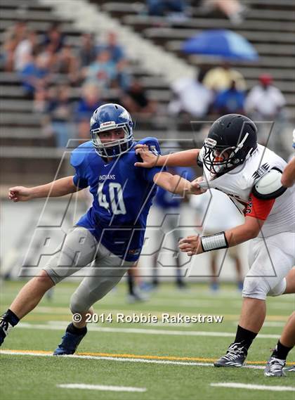 Thumbnail 3 in Grand Saline vs. Frankston photogallery.