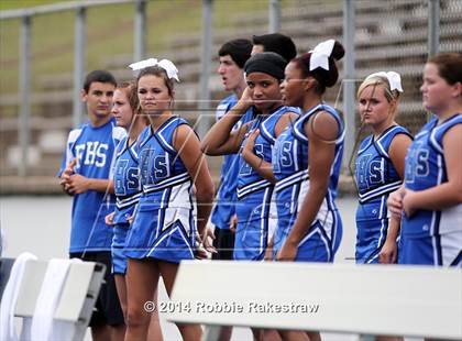 Thumbnail 2 in Grand Saline vs. Frankston photogallery.