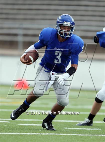 Thumbnail 3 in Grand Saline vs. Frankston photogallery.