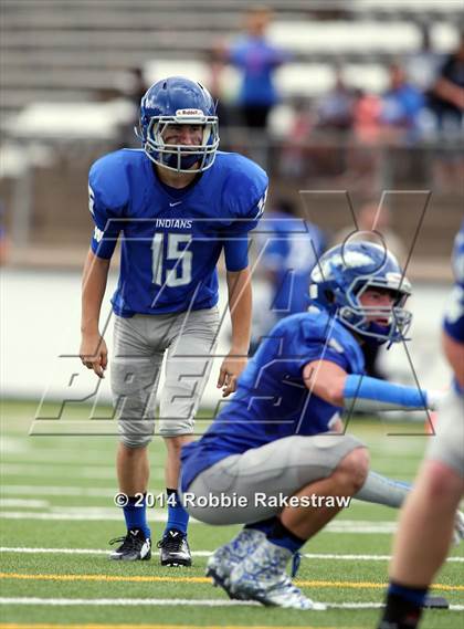 Thumbnail 2 in Grand Saline vs. Frankston photogallery.