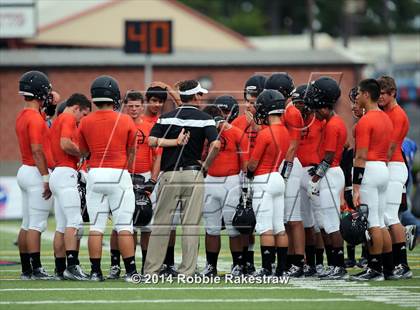 Thumbnail 3 in Grand Saline vs. Frankston photogallery.
