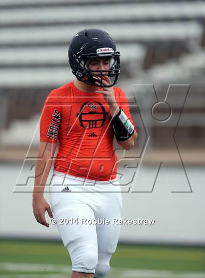 Thumbnail 3 in Grand Saline vs. Frankston photogallery.