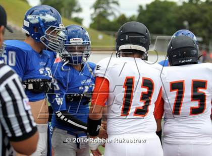 Thumbnail 3 in Grand Saline vs. Frankston photogallery.
