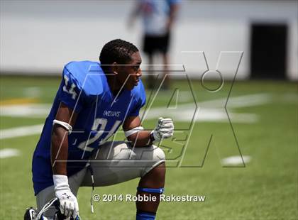 Thumbnail 2 in Grand Saline vs. Frankston photogallery.