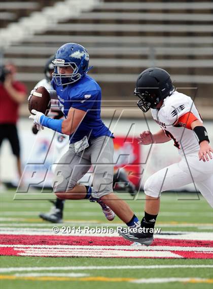 Thumbnail 1 in Grand Saline vs. Frankston photogallery.