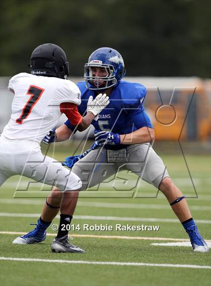 Thumbnail 3 in Grand Saline vs. Frankston photogallery.