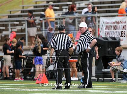 Thumbnail 1 in Grand Saline vs. Frankston photogallery.