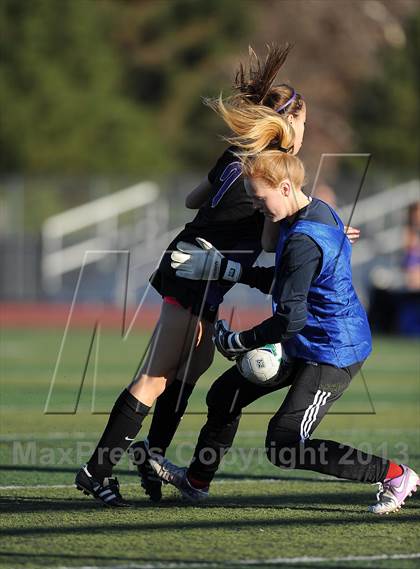 Thumbnail 1 in Valencia vs. Taft photogallery.