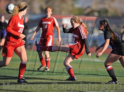 Thumbnail 2 in Valencia vs. Taft photogallery.