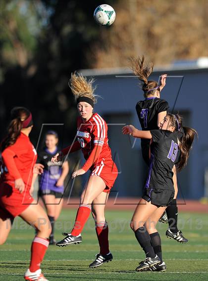 Thumbnail 3 in Valencia vs. Taft photogallery.