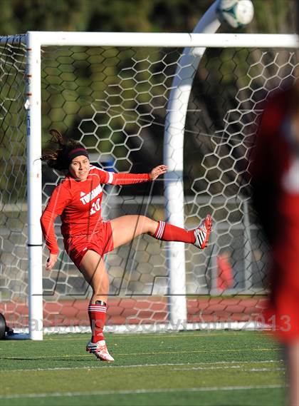 Thumbnail 3 in Valencia vs. Taft photogallery.