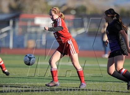 Thumbnail 1 in Valencia vs. Taft photogallery.