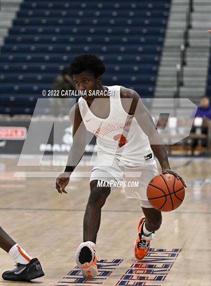Thumbnail 2 in Oak Hill Academy vs Wasatch Academy (Metro Classic) photogallery.